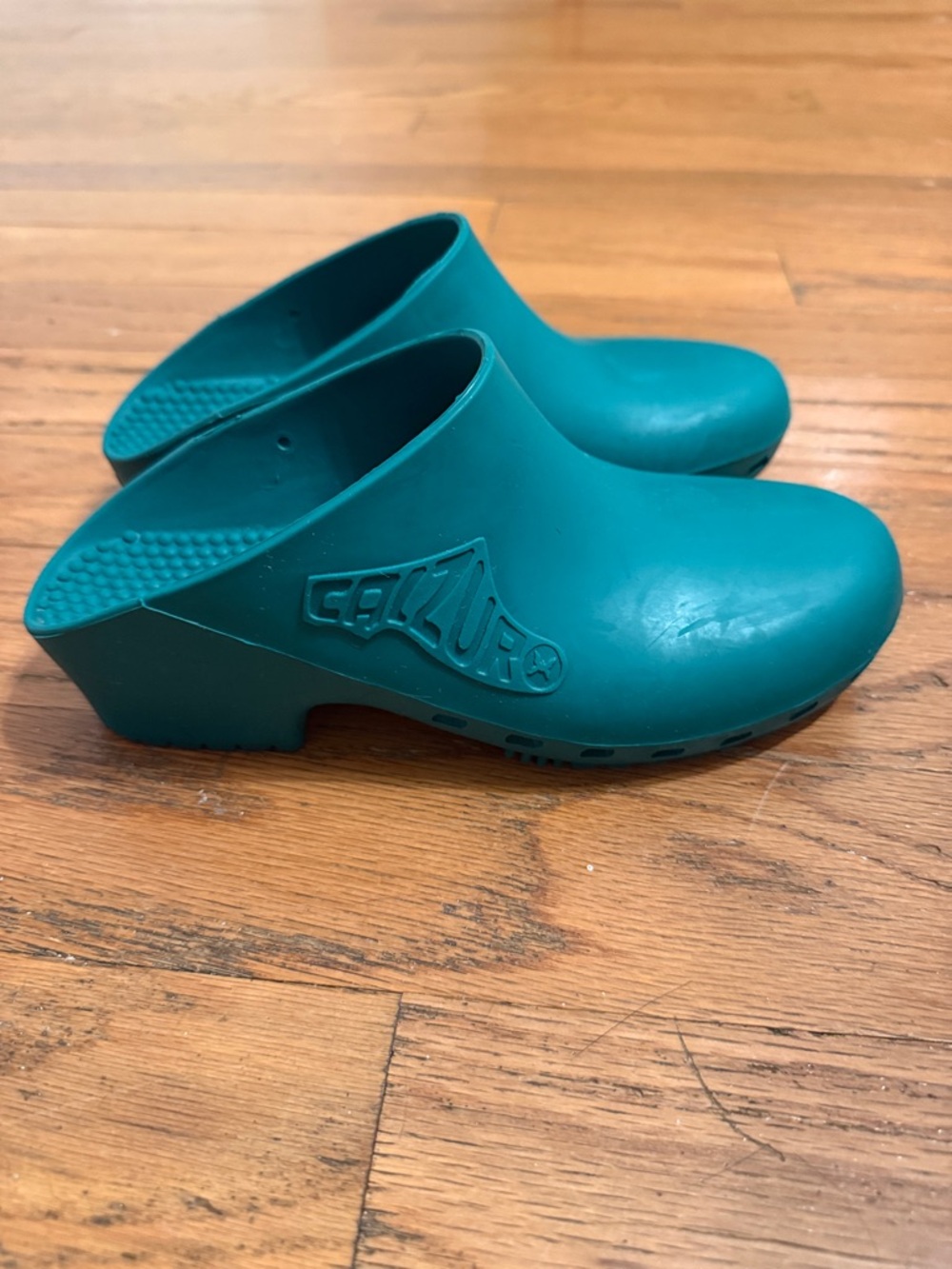 Calzuro Classic Clogs ~ Green